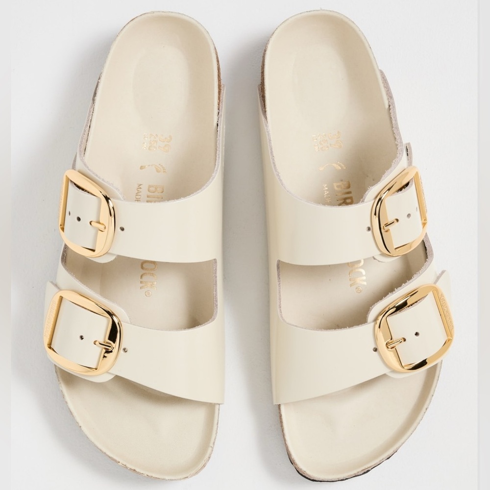 Birkenstock Arizona Big Buckle High Shine Sandals in Ecru (Cream & Gold) NWOT